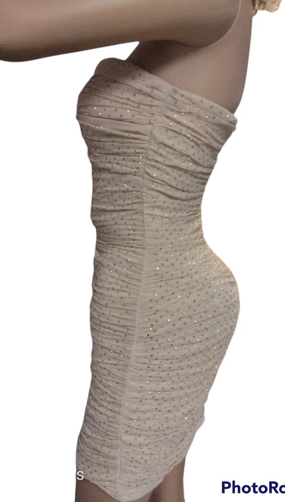 bebe - Picture 3 of 5